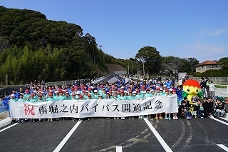 �����̗l�q