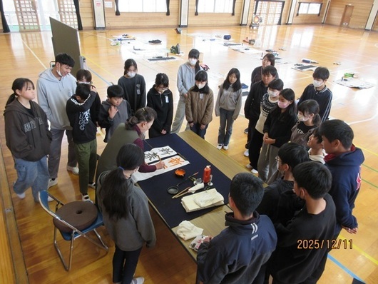 �����ߋ���