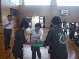 県立旭農業高等学校よりウサギの贈呈
